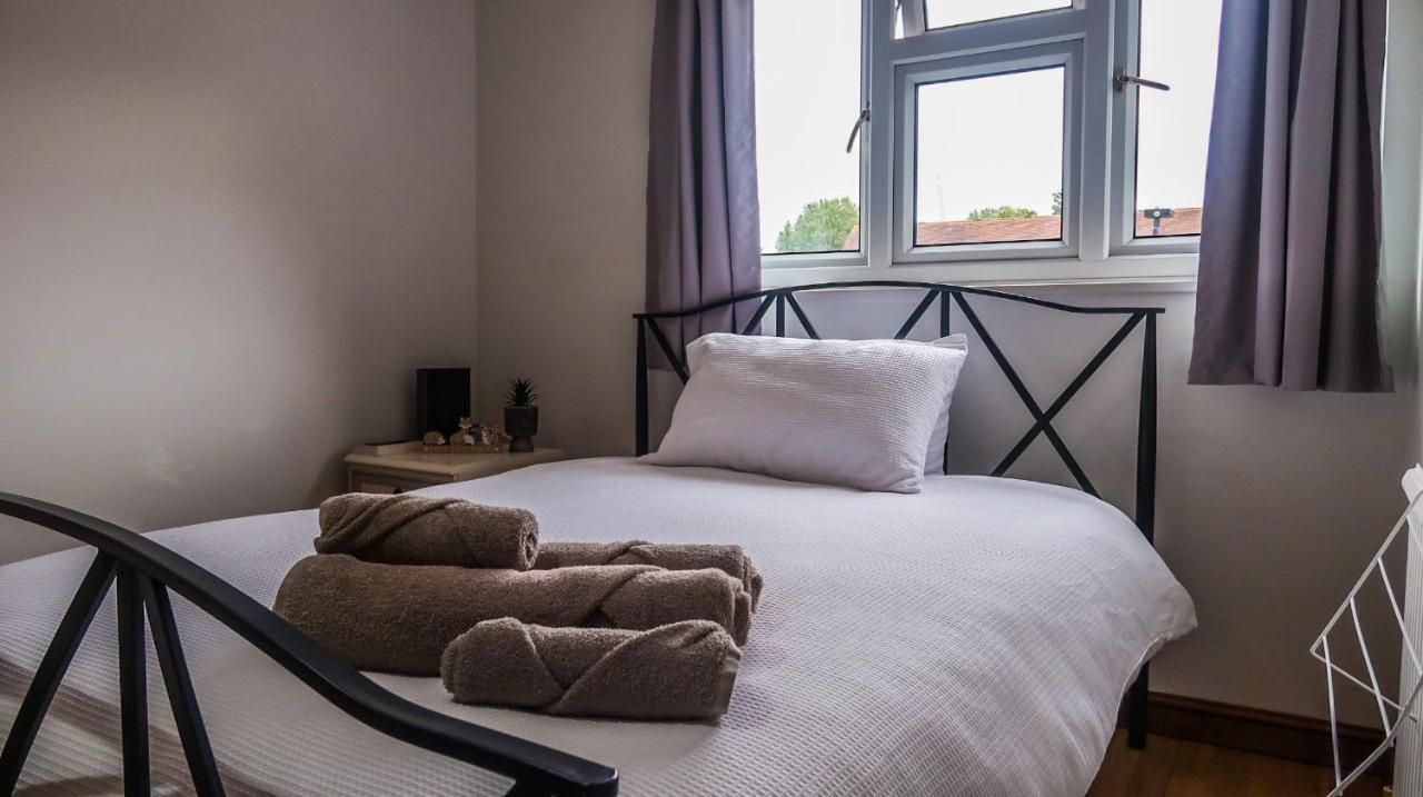 Cozy Double Room - Only Room ลอนดอน ภายนอก รูปภาพ